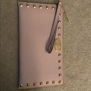 Micheal Kors clutch